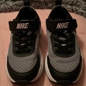 Like New Toddler Girl Nike Size 11C